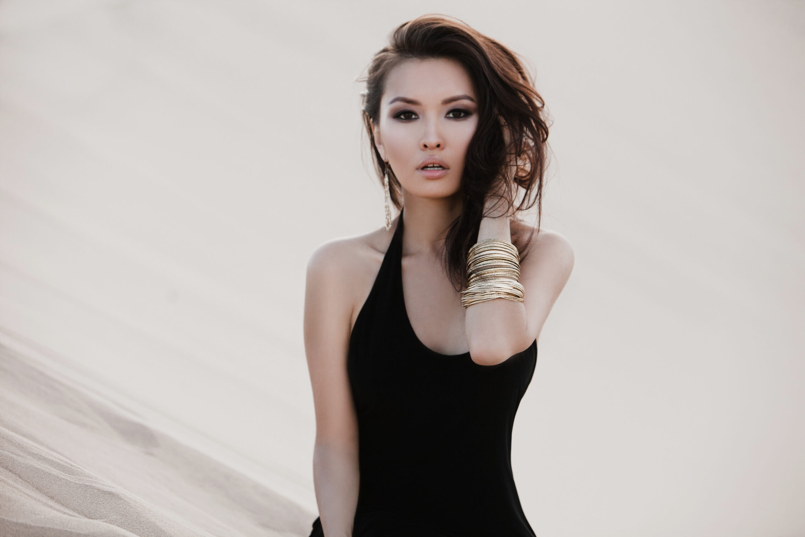 Sophisticated, Single, and Curious? A Note From Ann